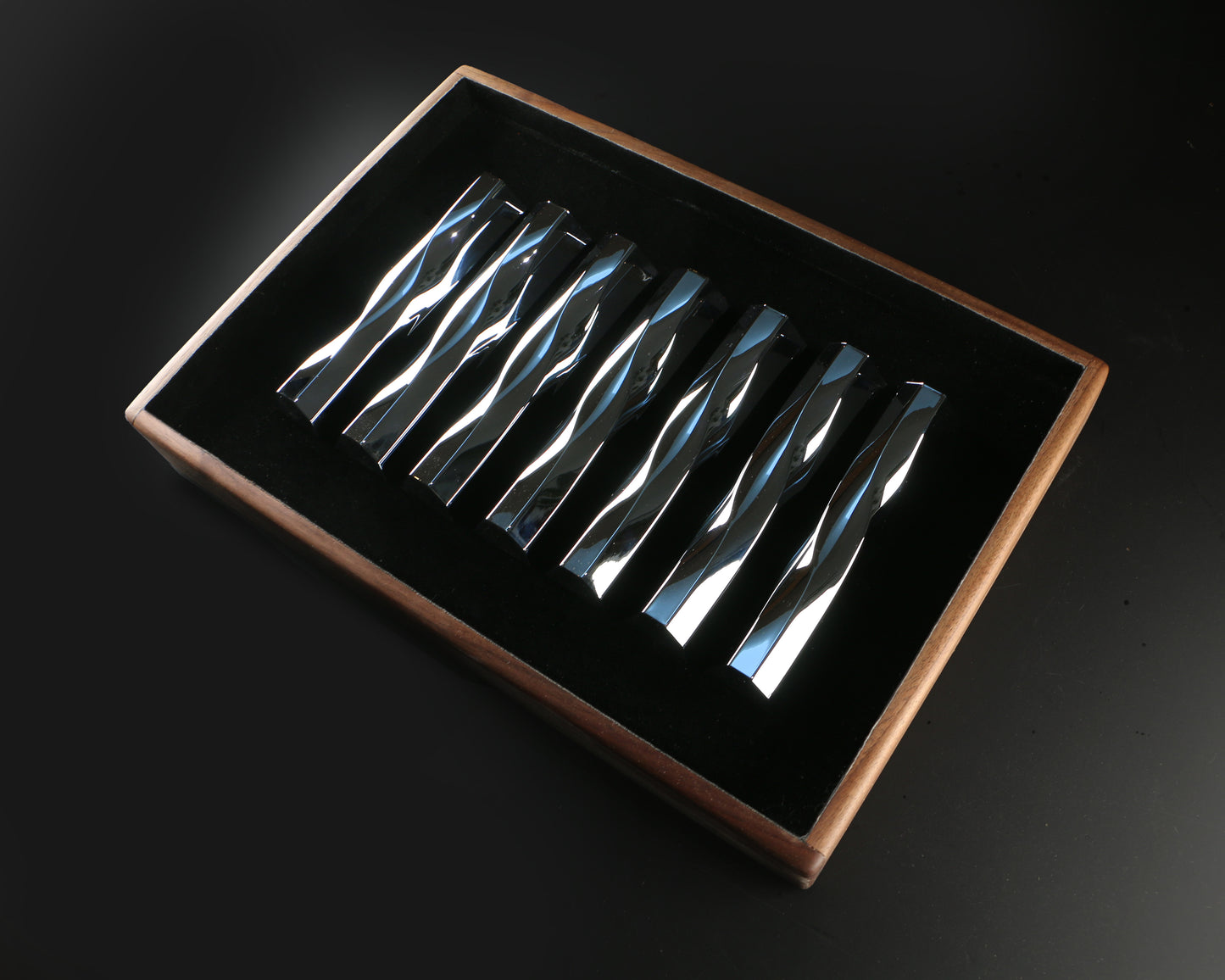 WAVE Mezuzah | Polished Silver Chromed Aluminum